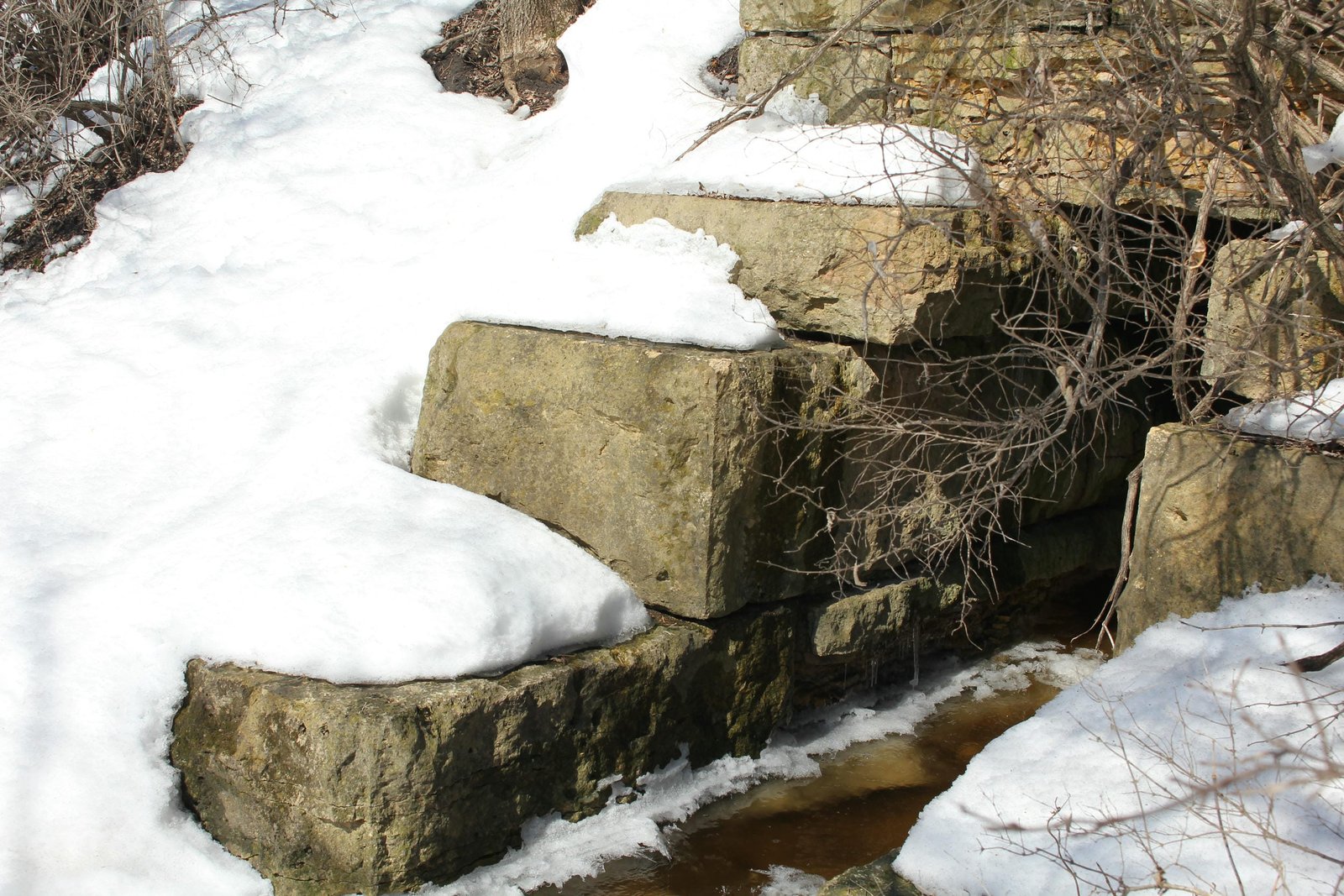 Southwest wing wall